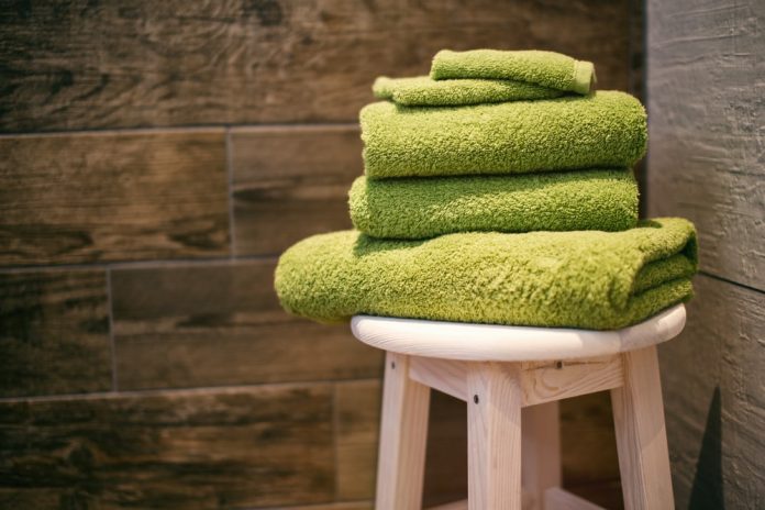 What Makes Hotel Towels So Absorbent?